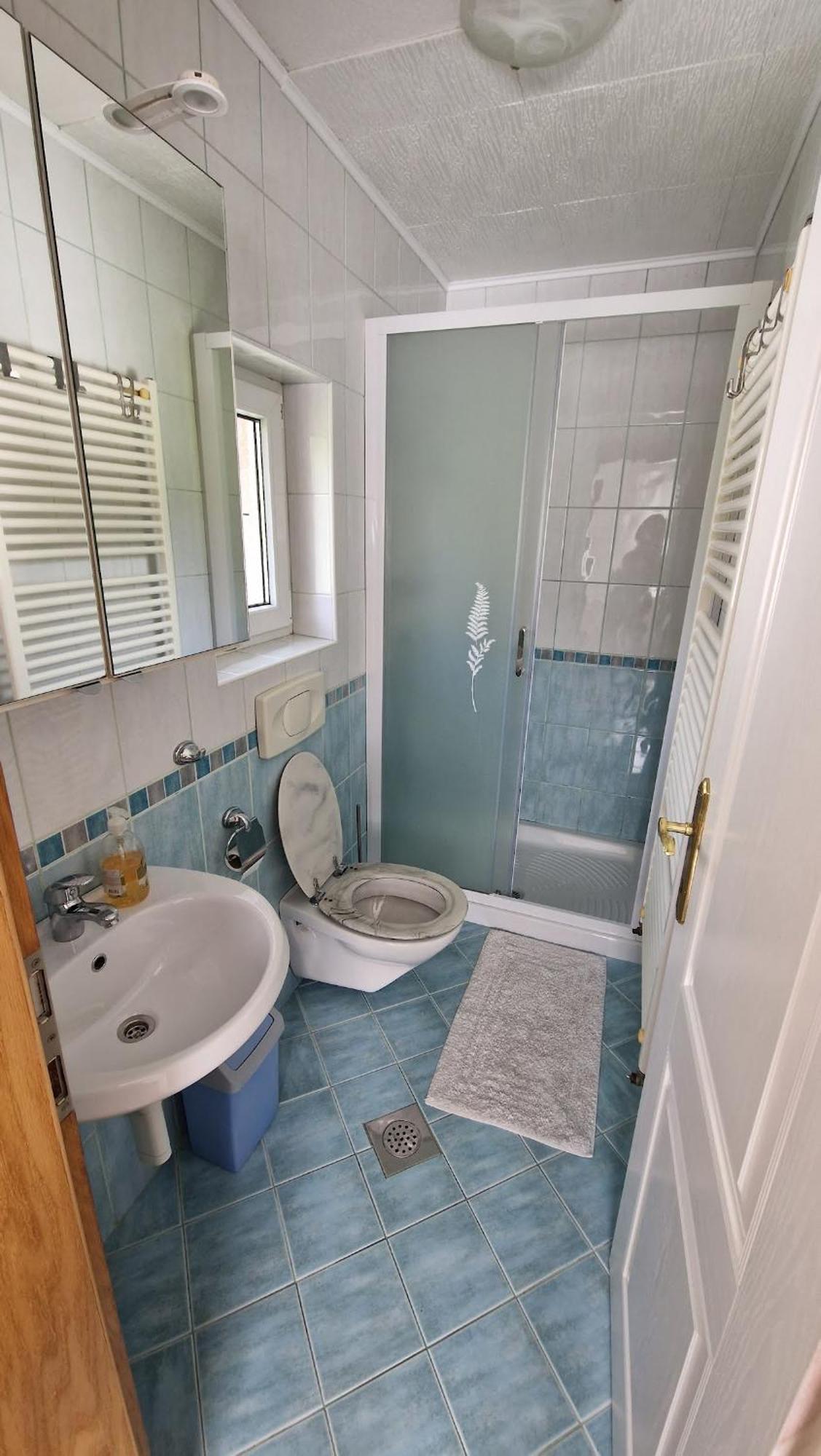 Rooms Jurca โพสโตยนา ภายนอก รูปภาพ